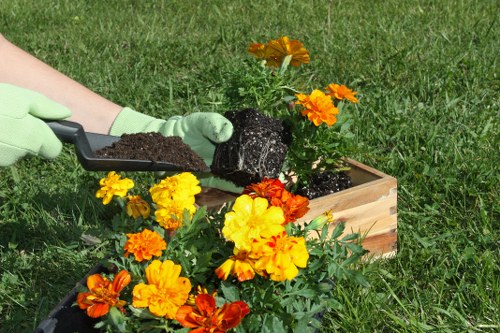 Transparent gardening prices and example jobs for Sipson homes